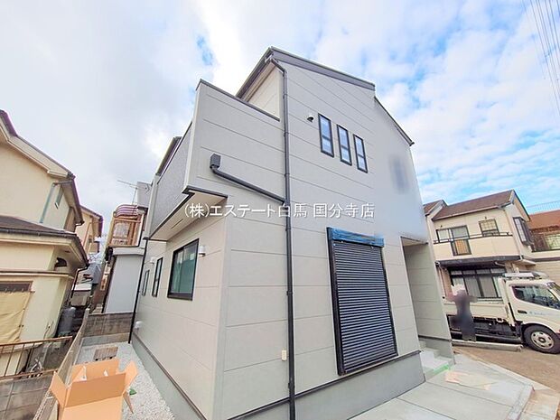 現地のご見学予約もスタートしました。周辺で売りに出ている物件も沢山御座います。まとめてご見学ができますのでお気軽にお申しつけください。