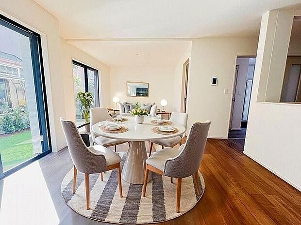 本画像はCGで作成しており、実際に現地に家具は置かれておりません。また、価格に家具は含まれておりません。