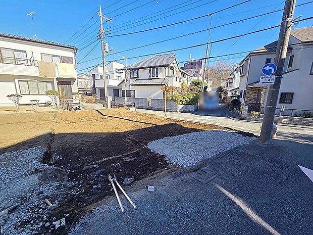 現地のご見学予約もスタートしました。周辺で売りに出ている物件も沢山御座います。まとめてご見学ができますのでお気軽にお申しつけください。 