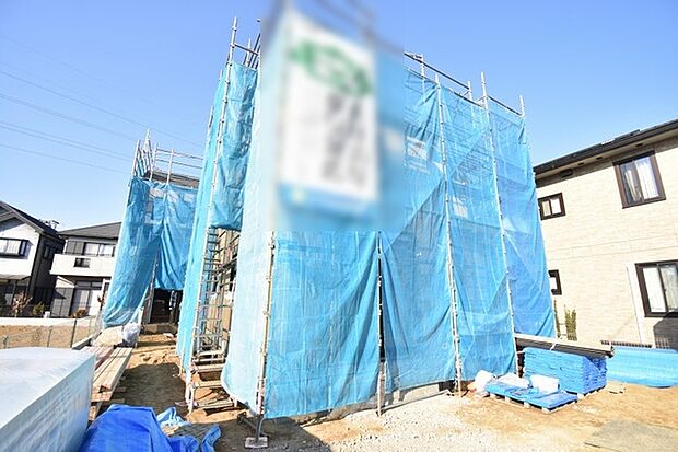 現在建物を建築中です、建築中の物件については現地確認の他、同施工会社の完成施工例のご案内、担当者のプレゼンテーションにてご検討ください。適切なご検討の方法をご説明させて頂きます。