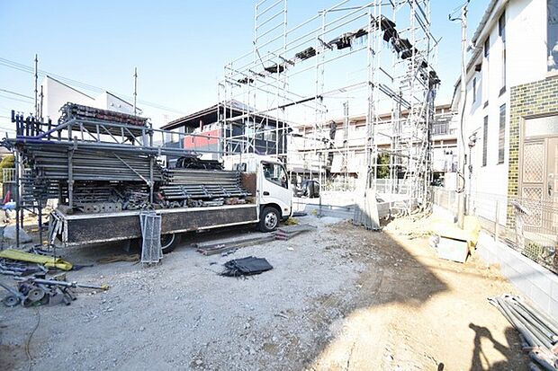 周辺のエリアで他にも沢山売りに出ている物件があります。インターネット掲載前の情報などもありますのでお気軽にお問合せください。まとめてご見学できます。 