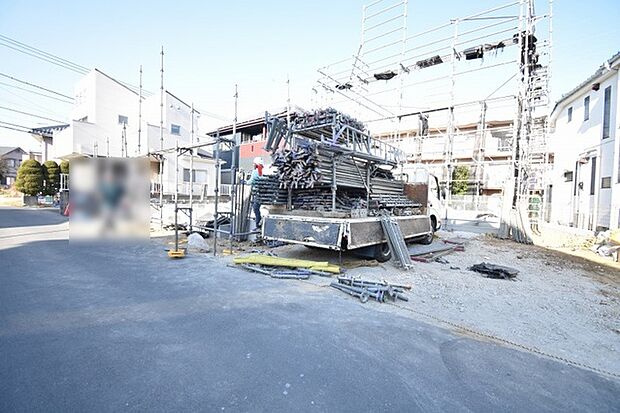 周辺のエリアで他にも沢山売りに出ている物件があります。インターネット掲載前の情報などもありますのでお気軽にお問合せください。まとめてご見学できます。 