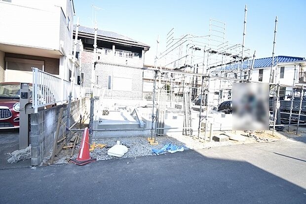 周辺のエリアで他にも沢山売りに出ている物件があります。インターネット掲載前の情報などもありますのでお気軽にお問合せください。まとめてご見学できます。 