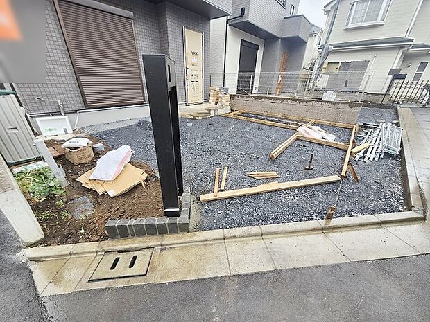 周辺のエリアで他にも沢山売りに出ている物件があります。インターネット掲載前の情報などもありますのでお気軽にお問合せください。まとめてご見学できます。 