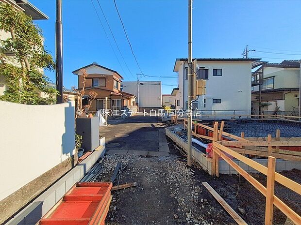 周辺のエリアで他にも沢山売りに出ている物件があります。インターネット掲載前の情報などもありますのでお気軽にお問合せください。まとめてご見学できます。 