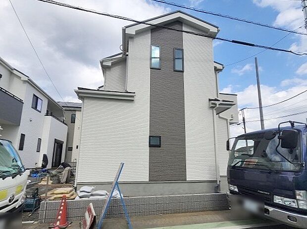 現地のご見学予約もスタートしました。周辺で売りに出ている物件も沢山御座います。まとめてご見学ができますのでお気軽にお申しつけください。