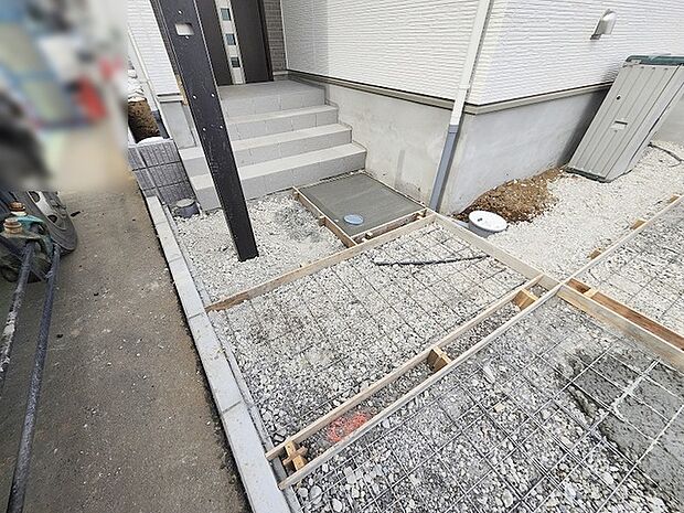 現地のご見学予約もスタートしました。周辺で売りに出ている物件も沢山御座います。まとめてご見学ができますのでお気軽にお申しつけください。