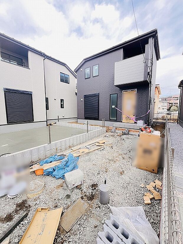 周辺のエリアで他にも沢山売りに出ている物件があります。インターネット掲載前の情報などもありますのでお気軽にお問合せください。まとめてご見学できます。