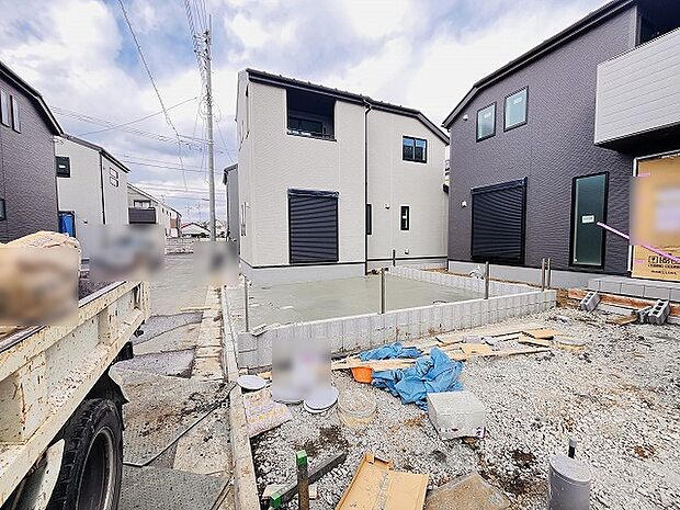 安心して暮らすことのできる住宅街。 住宅地の道路は一般に交通量が少なく車などの騒音が少ないため、住民にとって静かな生活環境が提供されます。