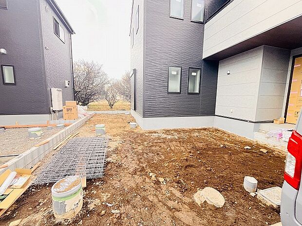 周辺のエリアで他にも沢山売りに出ている物件があります。インターネット掲載前の情報などもありますのでお気軽にお問合せください。まとめてご見学できます。 