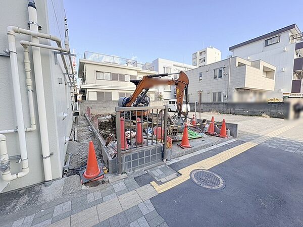土地物件にはご確認頂くポイントがたくさんございます、土地だけのご見学の際もご遠慮せず、ぜひお気軽に担当スタッフにお申しつけくださいませ。
