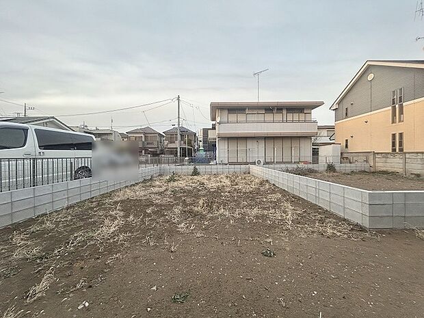 周辺のエリアで他にも沢山売りに出ている物件があります。インターネット掲載前の情報などもありますのでお気軽にお問合せください。まとめてご見学できます。 