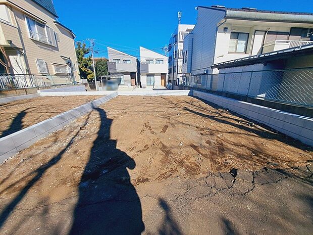 現地のご見学予約もスタートしました。周辺で売りに出ている物件も沢山御座います。まとめてご見学ができますのでお気軽にお申しつけください。 
