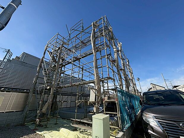 周辺のエリアで他にも沢山売りに出ている物件があります。インターネット掲載前の情報などもありますのでお気軽にお問合せください。まとめてご見学できます。 