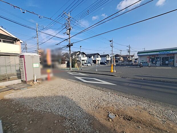 周辺のエリアで他にも沢山売りに出ている物件があります。インターネット掲載前の情報などもありますのでお気軽にお問合せください。まとめてご見学できます。 