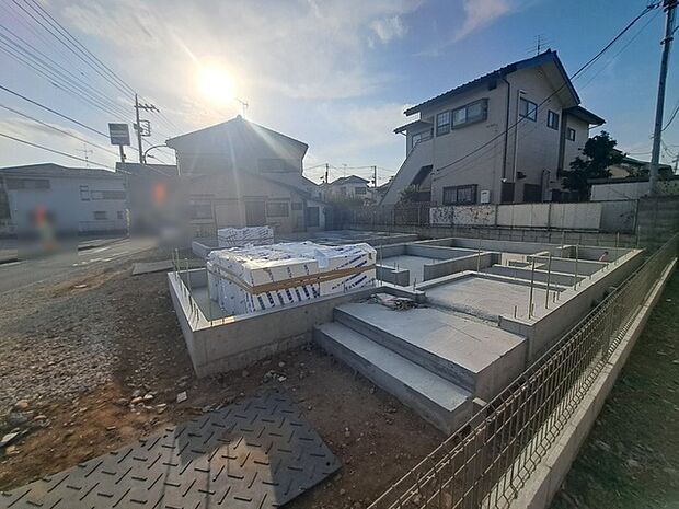 周辺のエリアで他にも沢山売りに出ている物件があります。インターネット掲載前の情報などもありますのでお気軽にお問合せください。まとめてご見学できます。 