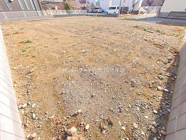 現在建物を建築中です、建築中の物件については現地確認の他、同施工会社の完成施工例のご案内、担当者のプレゼンテーションにてご検討ください。適切なご検討の方法をご説明させて頂きます。