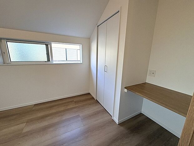 周辺のエリアで他にも沢山売りに出ている物件があります。インターネット掲載前の情報などもありますのでお気軽にお問合せください。まとめてご見学できます。 