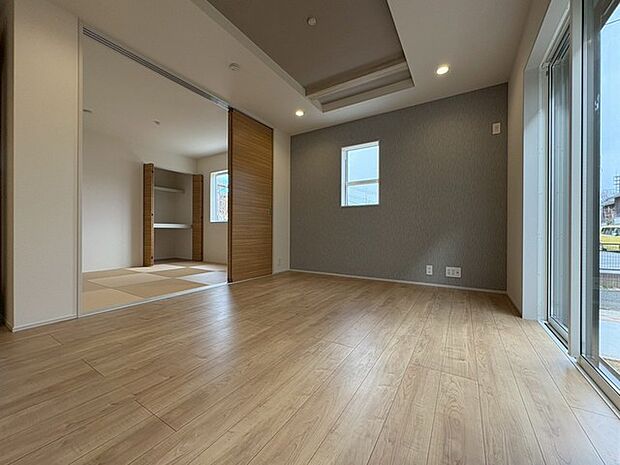 リビングの横の和室スペース。