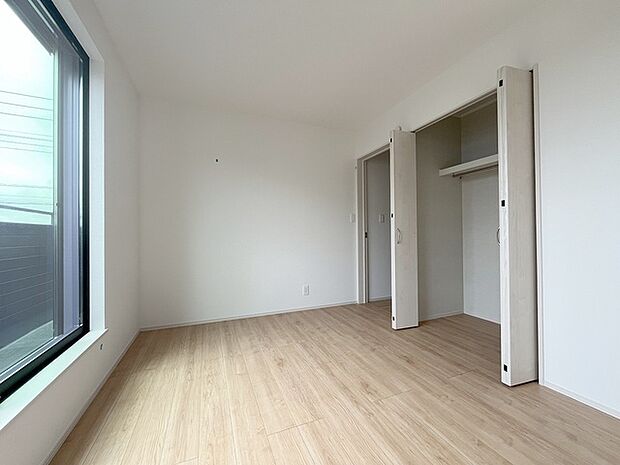 各お部屋に収納が設置されています。 