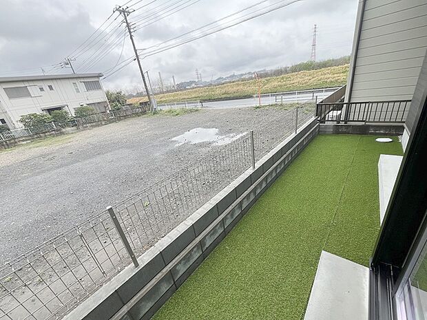 周辺のエリアで他にも沢山売りに出ている物件があります。インターネット掲載前の情報などもありますのでお気軽にお問合せください。まとめてご見学できます。 