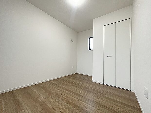各お部屋に収納が設置されています。 