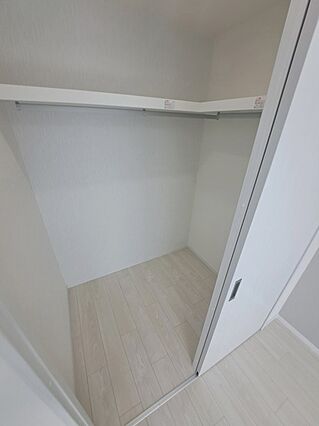 豊富な収納スペ...