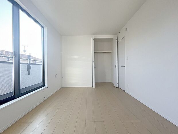 各お部屋に収納が設置されています。 