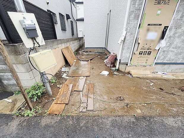 周辺のエリアで他にも沢山売りに出ている物件があります。インターネット掲載前の情報などもありますのでお気軽にお問合せください。まとめてご見学できます。