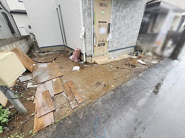 現地のご見学予約もスタートしました。周辺で売りに出ている物件も沢山御座います。まとめてご見学ができますのでお気軽にお申しつけください。