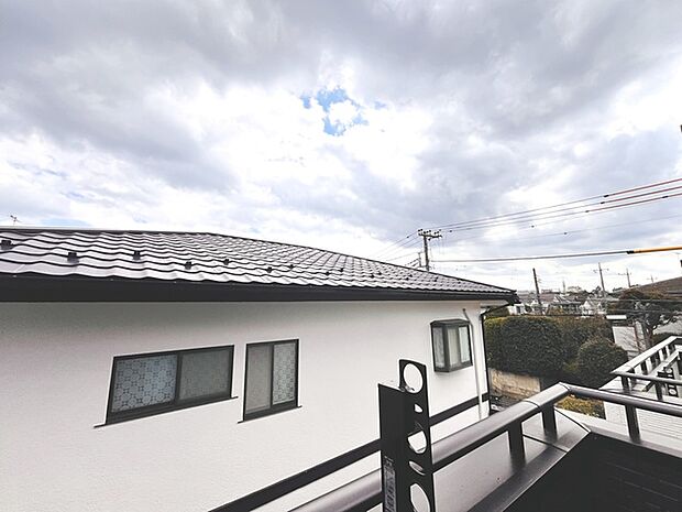 窓からの眺望です。実際に現地で眺望もご確認ください。 