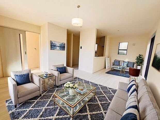 本画像はCGで作成しており、実際に現地に家具は置かれておりません。また、価格に家具は含まれておりません。