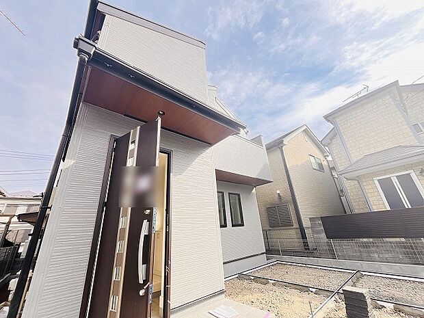 建物が完成しましたので室内のご見学予約スタート。当日のご見学予約も大歓迎です。お気軽にご連絡ください。他にもインターネットに掲載していない情報も沢山ありますので、比較で併せてご見学ができます。