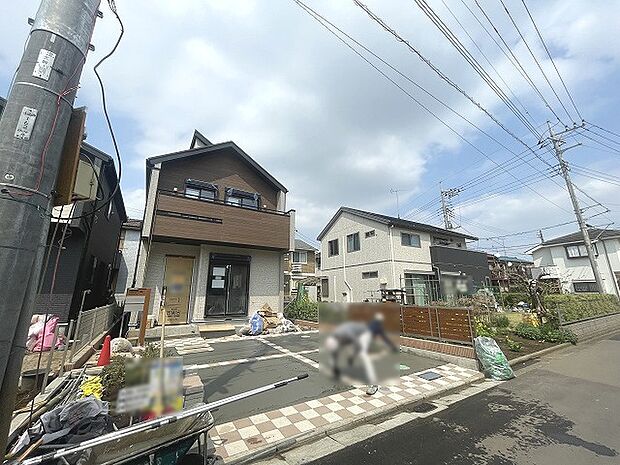 現地のご見学予約もスタートしました。周辺で売りに出ている物件も沢山御座います。まとめてご見学ができますのでお気軽にお申しつけください。