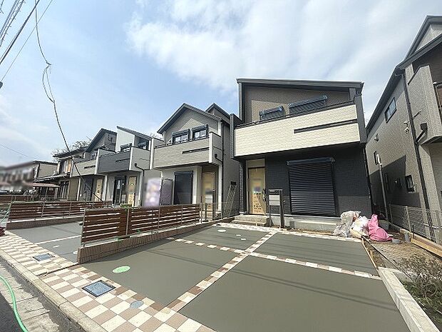 現地のご見学予約もスタートしました。周辺で売りに出ている物件も沢山御座います。まとめてご見学ができますのでお気軽にお申しつけください。 