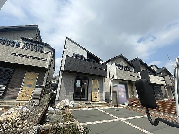 現地のご見学予約もスタートしました。周辺で売りに出ている物件も沢山御座います。まとめてご見学ができますのでお気軽にお申しつけください。 