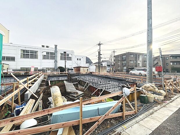 周辺のエリアで他にも沢山売りに出ている物件があります。インターネット掲載前の情報などもありますのでお気軽にお問合せください。まとめてご見学できます。 