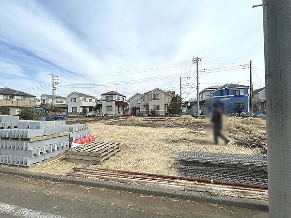 周辺のエリアで他にも沢山売りに出ている物件があります。インターネット掲載前の情報などもありますのでお気軽にお問合せください。まとめてご見学できます。