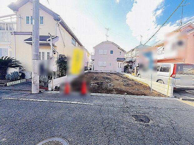 現地のご見学予約もスタートしました。周辺で売りに出ている物件も沢山御座います。まとめてご見学ができますのでお気軽にお申しつけください。