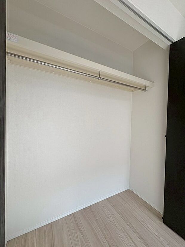 各お部屋に収納が設置されています。 