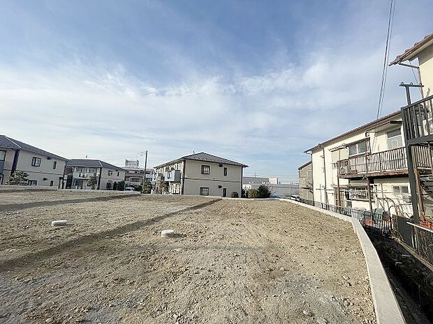 建物のモデルハウスのご見学予約もスタートしました。当日のご見学予約も大歓迎ですので、お気軽にお問合せください。