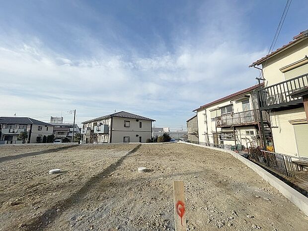 周辺のエリアで他にも沢山売りに出ている物件があります。インターネット掲載前の情報などもありますのでお気軽にお問合せください。まとめてご見学できます。 