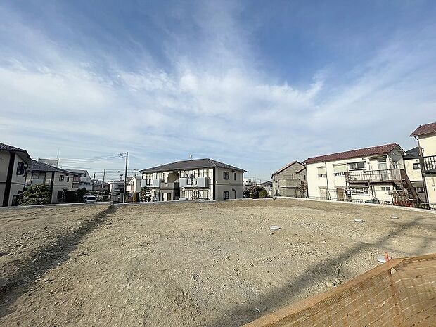 周辺のエリアで他にも沢山売りに出ている物件があります。インターネット掲載前の情報などもありますのでお気軽にお問合せください。まとめてご見学できます。