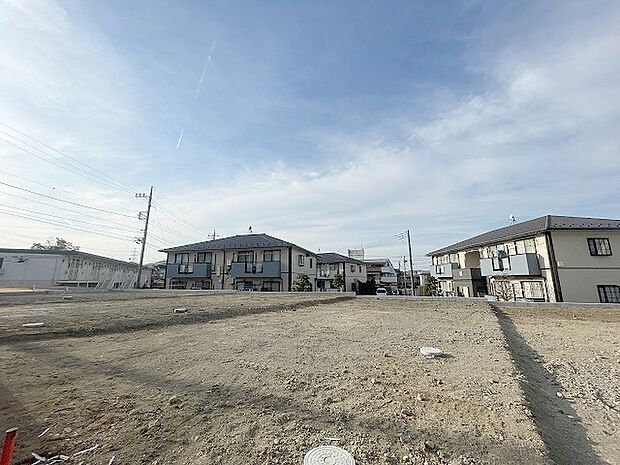 現地のご見学予約もスタートしました。周辺で売りに出ている物件も沢山御座います。まとめてご見学ができますのでお気軽にお申しつけください。 