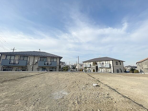現地のご見学予約もスタートしました。周辺で売りに出ている物件も沢山御座います。まとめてご見学ができますのでお気軽にお申しつけください。