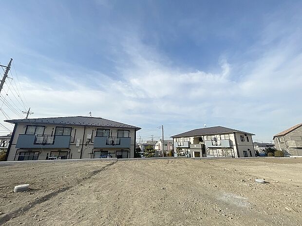 周辺のエリアで他にも沢山売りに出ている物件があります。インターネット掲載前の情報などもありますのでお気軽にお問合せください。まとめてご見学できます。 