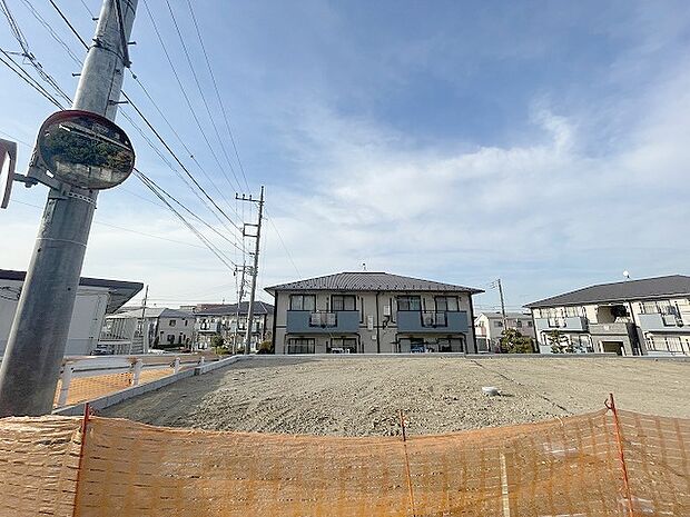 建物のモデルハウスのご見学予約もスタートしました。当日のご見学予約も大歓迎ですので、お気軽にお問合せください。