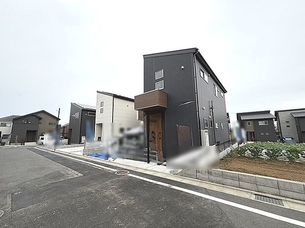 建物が完成しましたので室内のご見学予約スタート。当日のご見学予約も大歓迎です。お気軽にご連絡ください。他にもインターネットに掲載していない情報も沢山ありますので、比較で併せてご見学ができます。 