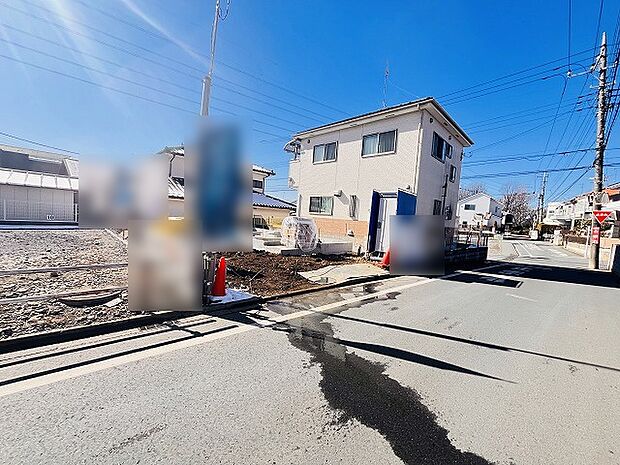 現在建物を建築中です、建築中の物件については現地確認の他、同施工会社の完成施工例のご案内、担当者のプレゼンテーションにてご検討ください。適切なご検討の方法をご説明させて頂きます。