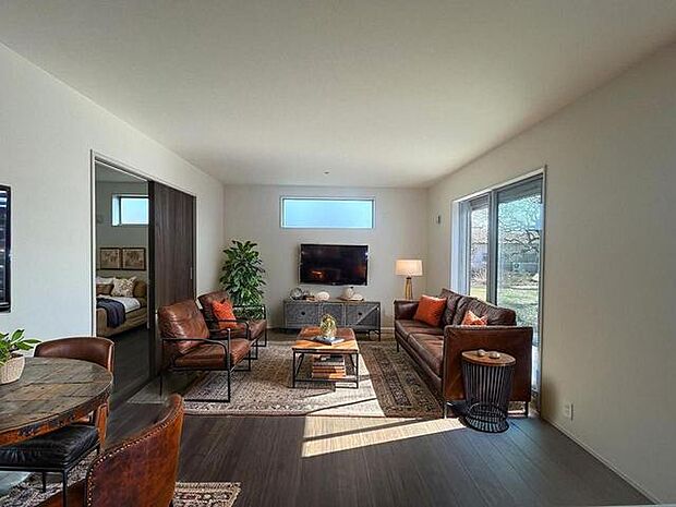 本画像はCGで作成しており、実際に現地に家具は置かれておりません。また、価格に家具は含まれておりません。